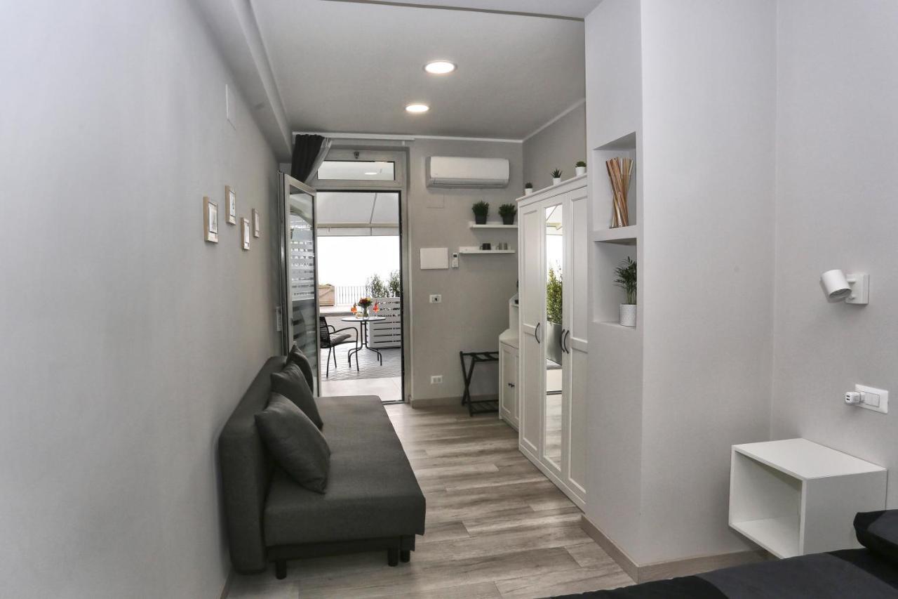 Ag Luxury Rooms จีอาร์ดีนี นักซอส ภายนอก รูปภาพ